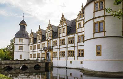 Monteurzimmer in Paderborn - Schloss Neuhaus
