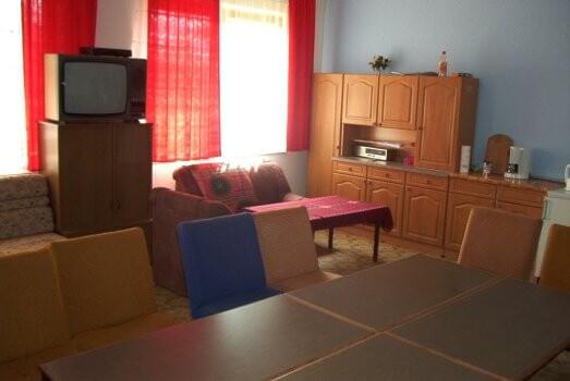 Clubraum (Tv, Küche)