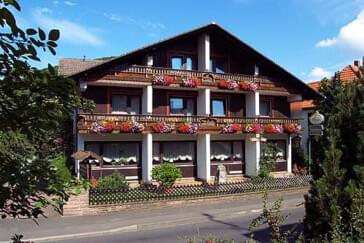 Monteurzimmer in Poppenhausen (Wasserkuppe) - Ferienwohnung, DZ und EZ  im Gästehaus Elisabeth