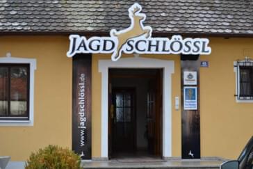 Monteurzimmer in Neuburg an der Donau-Laisacker - Jagdschlössl