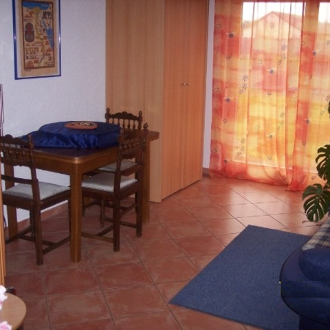 Monteurzimmer in Ellenberg, Württemberg - Ferienhaus Haselbach