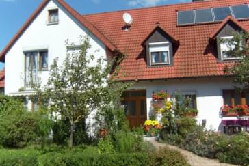 Monteurzimmer in Meinheim - Ferienhaus Wolf