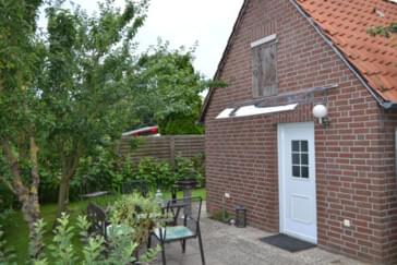 Monteurzimmer in Emmendorf - Kleines Häuschen in Emmendorf mit Terrasse