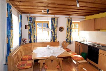 Monteurzimmer in Kulmbach - Gollers Ferienhäuser im Frankenwald - 7 Ferienhäuser von 5 - 25 Personen