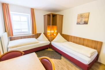 Monteurzimmer in Rudelzhausen - Gästehaus Zum Hopfenbauer