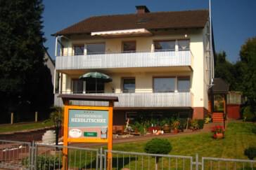 Monteurzimmer in Polle - Ruhige 4* FEWO in Polle an der Weser mit WLAN