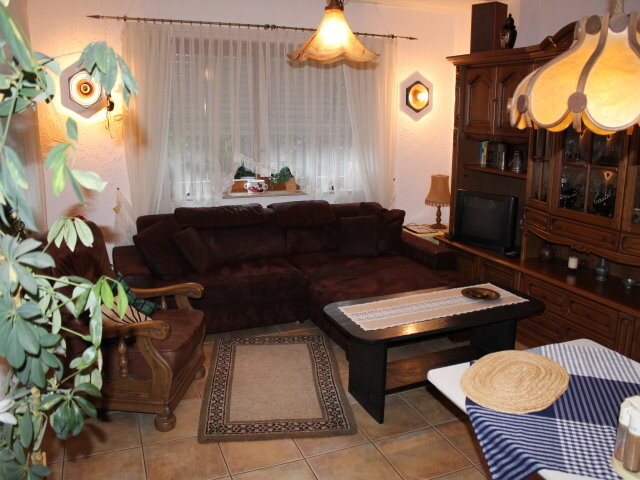 Monteurzimmer: Ferienwohnung Platte - EINZELBETTEN in 57250 Netphen