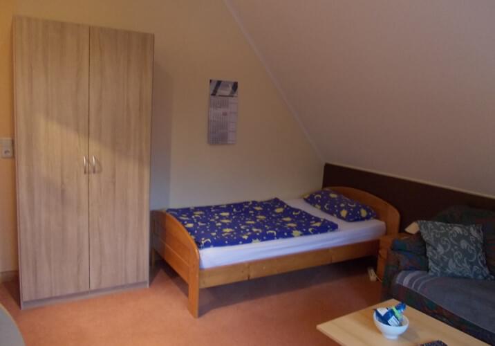 Zweibett Zimmer 1