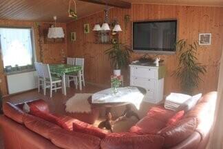 2 Zimmer,Küche,Terasse