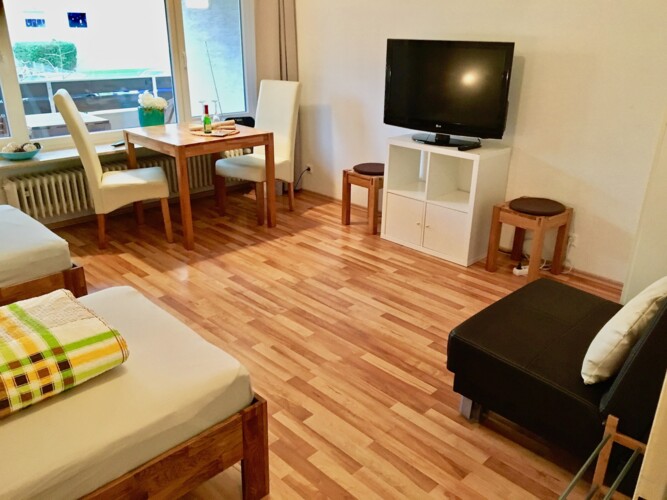 Monteurzimmer Ferienwohnungen Osswald Rathausplatz Freiburg In Freiburg Im Breisgau