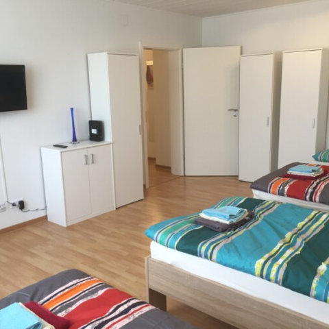 Monteurzimmer in Saarbrücken - City-Unterkunft Ponderosa