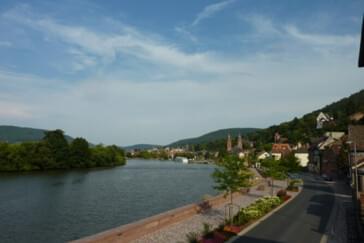 Blick auf die Main-Promenade