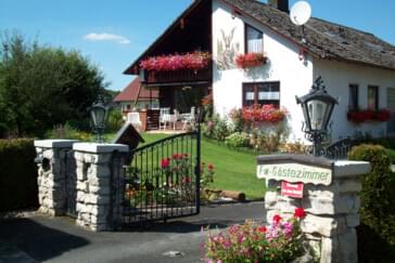 Monteurzimmer in Pottenstein - Gästehaus Leni Hofmann 