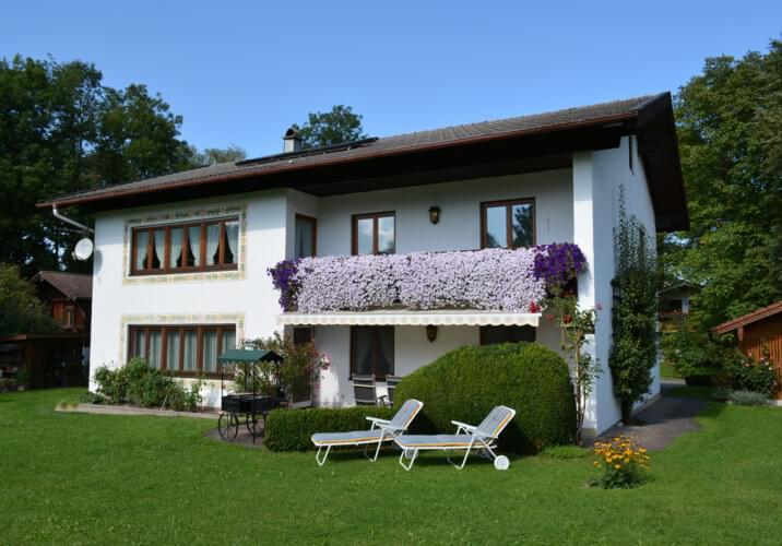 Monteurzimmer Ferienwohnung Haus Waltl in 83236 Übersee