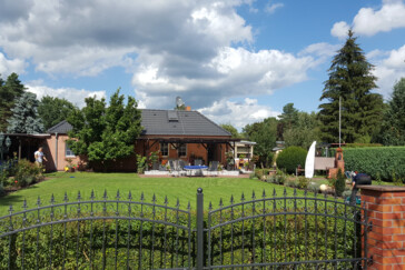 Monteurzimmer in Oranienburg - Ferienhaus Goße / Ab 2021 /.         2 Ferienwohnungen 