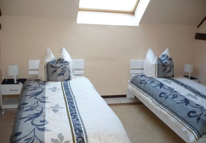 Schlafzimmer 2