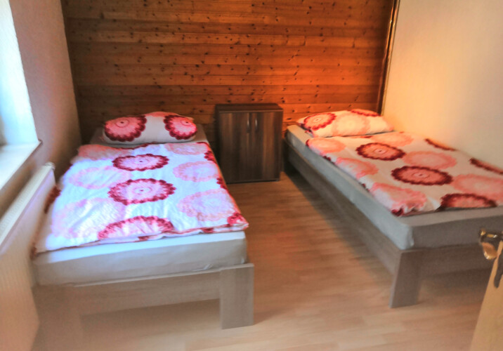 Schlafzimmer mit 2 Einzelbette