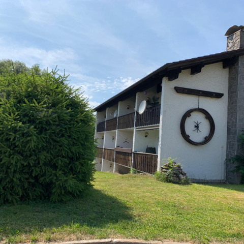 Monteurzimmer in Grünenbach/Schönau - Ferienwohnungen Julian und Fabian 