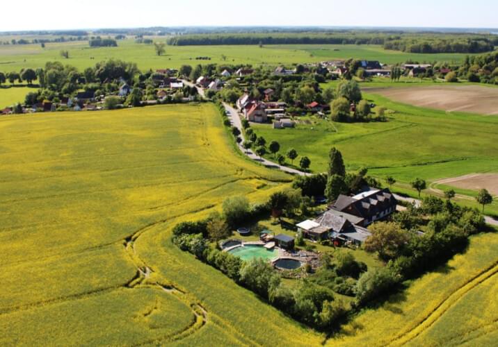 Alleinlage direkt am Ortseinga