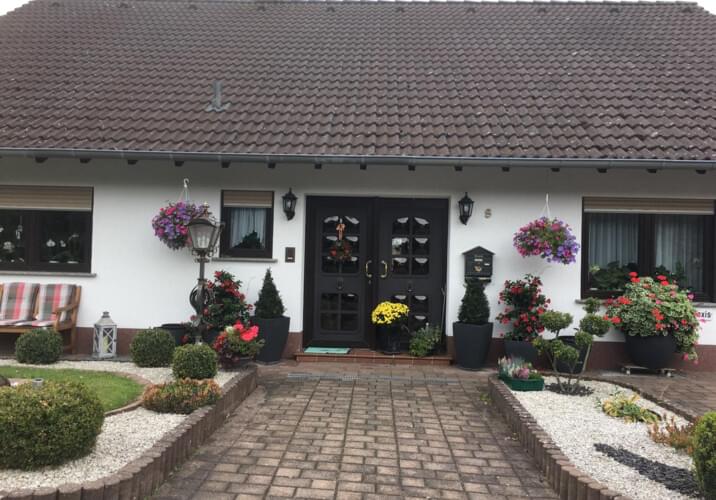 Das Haus von der Straße