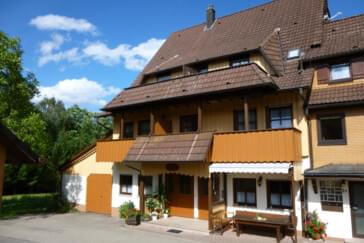 Monteurzimmer in Bad Wildbad, Meistern - Ferienwohnungen Schleeh