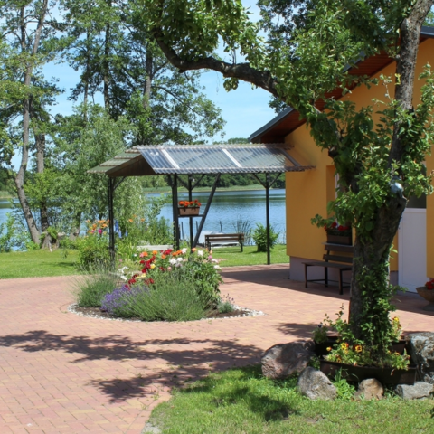 Monteurzimmer in Grünheide/ Mark - Ferienwohnung am Bauernsee