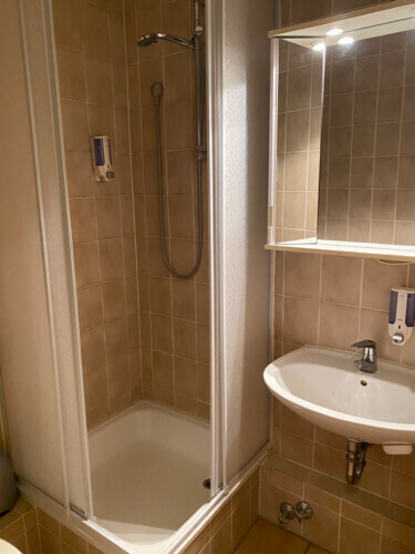 Monteurzimmer Quickborner Hof Zentral Im Hamburger Speckgurtel