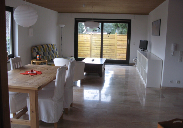 Wohnzimmer mit Esszimmer