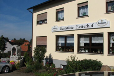 Monteurzimmer in Hünfeld-Sargenzell - Gasthaus Reiterhof Stock