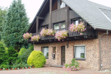 Monteurzimmer in Löningen-Angelbeck - Hotel Pension Landhaus Burs