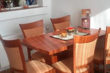 Monteurzimmer in Weißensee - Pension & Cafe am Markt - Gasthausbrauerei mit Mittagstisch und Abendkarte 