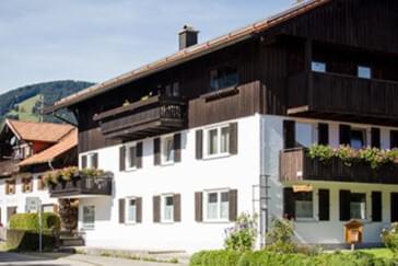 Monteurzimmer in Pfronten - Ferienwohnung Münchenbach zentrale ruhige Lage mit Bergblick