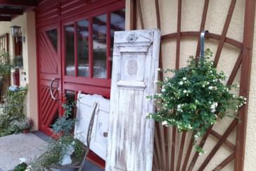 Monteurzimmer in Bärenbach bei Kirn - Ferienwohnungen Naheliebe Rosengarten & Traumblick