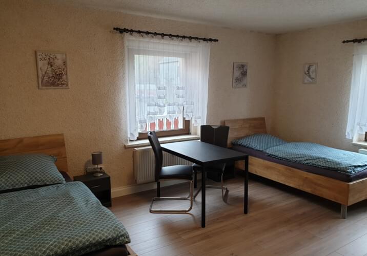 Zwei-Bett-Zimmer - EG