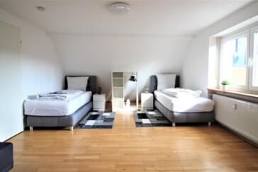 Doppelzimmer mit getrennten Be