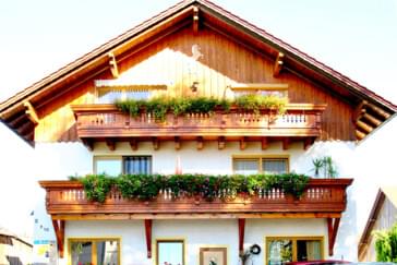 Monteurzimmer in Tiefenbach - Ferienhof Neukirchinger