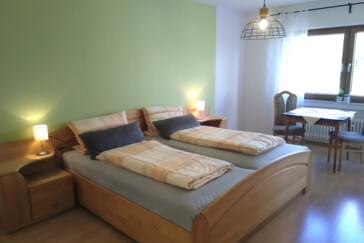 Monteurzimmer in Irmtraut - Ferienwohnung am Kirschbaum