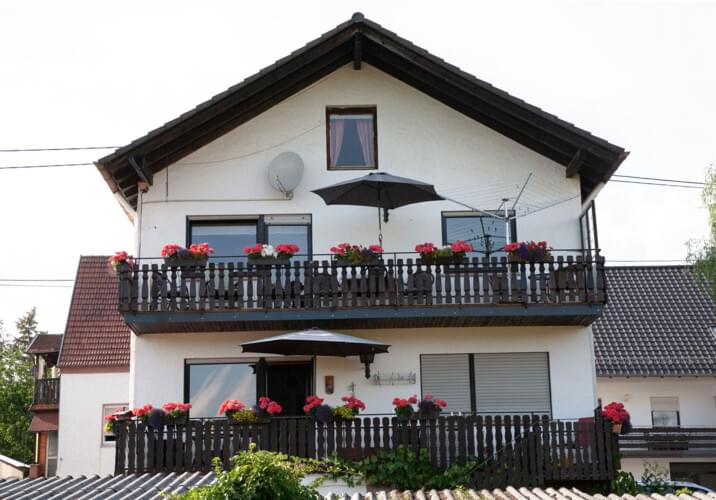 große Wohnung mit Südbalkon