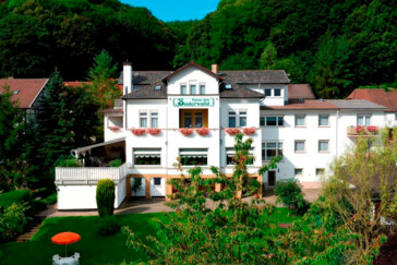 Monteurzimmer in Bad Sooden-Allendorf - Pension FeWo Aparthotel Haus am Söderwald***
