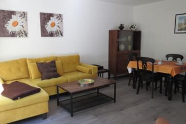 Privatzimmer in Varel - Monteurswohnung für 4 Personen, mit Parkmöglichkeit im Ortszentrum von Varel