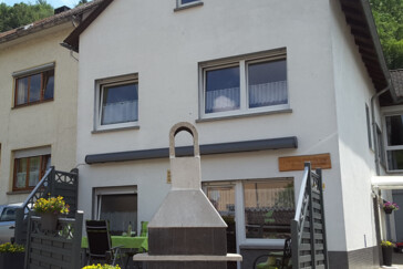 Monteurzimmer in Oberdiebach - Ferienhaus am Bach