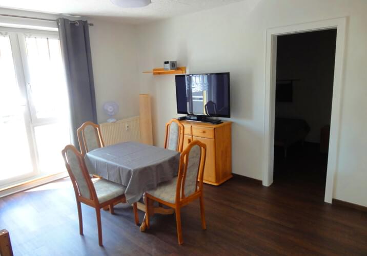 Wohnung / 3 Zi Küche Bad WLan