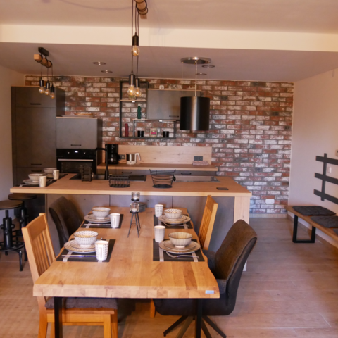 Monteurzimmer in Mechernich - Eifel Nationalpark (nahe Gewerbegebiet Kall): Fewo mit Sauna, Kaminofen und Badewanne - bis zu 4 Personen