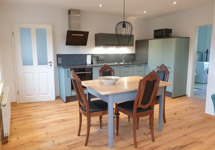 Küche und Essbereich