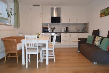 Monteurzimmer in Leibertingen - Moderne Ferienwohnung "Sonnenhalde" in Thalheim, 71 m²,  4-5 Betten, ruhige Lage