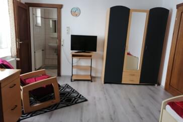 Monteurzimmer in Wiehl Bielstein - Ruth Pinder