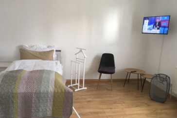 Monteurzimmer in Fürstenwalde - Monteurhaus mit 4 Einzelzimmer/ Küche / Bad/ TV/ Garten / P. in Fürstenwalde (Waschmaschine, WLAN 4 pax)