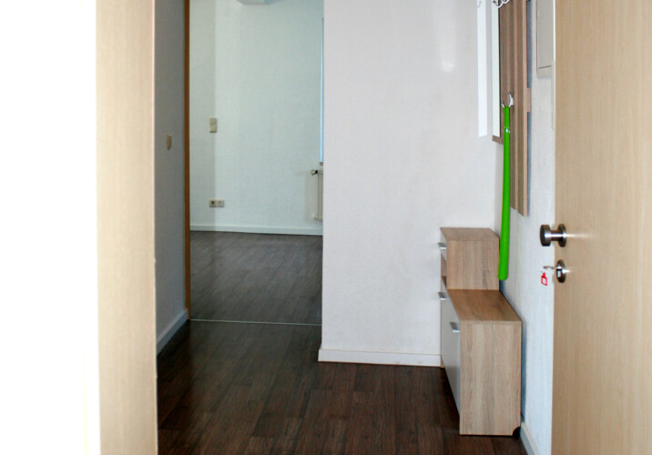 WHG EG links - Flur mit Garder