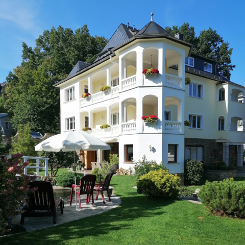 Monteurzimmer in Schwarzenberg - Pension Weißer Hirsch