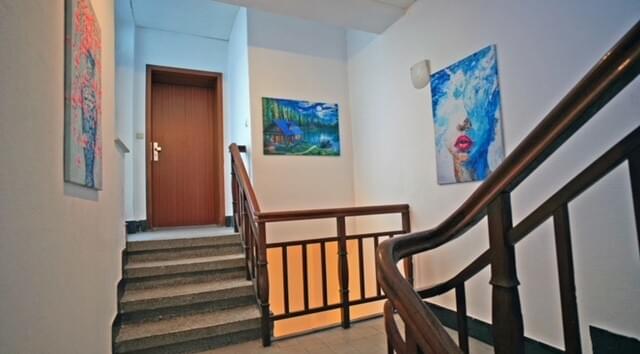 Gemütlicher und einladender Ei